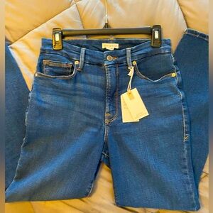SOLD-NWT-Good American 🇺🇸 Khloe Kardashian Good Legs Straight Jeans